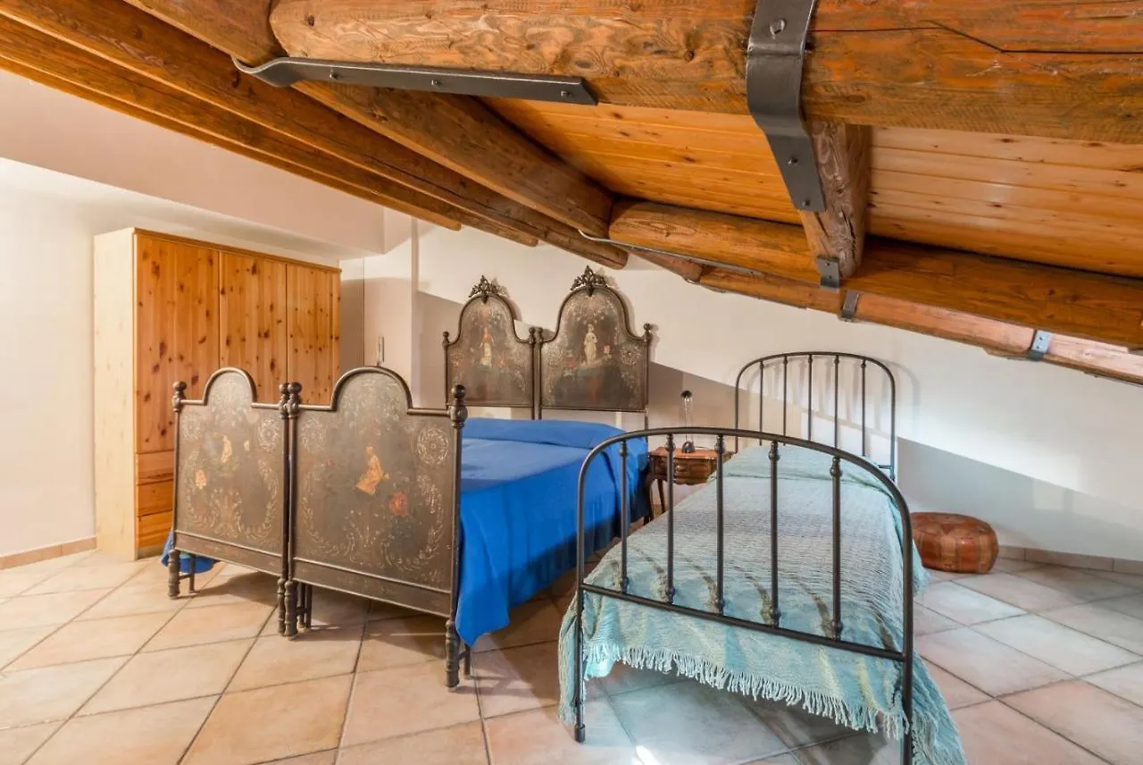 Casa vacanze Villa Dabbanna House Near The Sea, Parking & Wifi Avola Italia